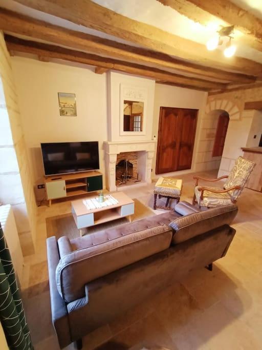 Gite Avec Vue Sur L'Indre Artannes-sur-Indre Exterior photo